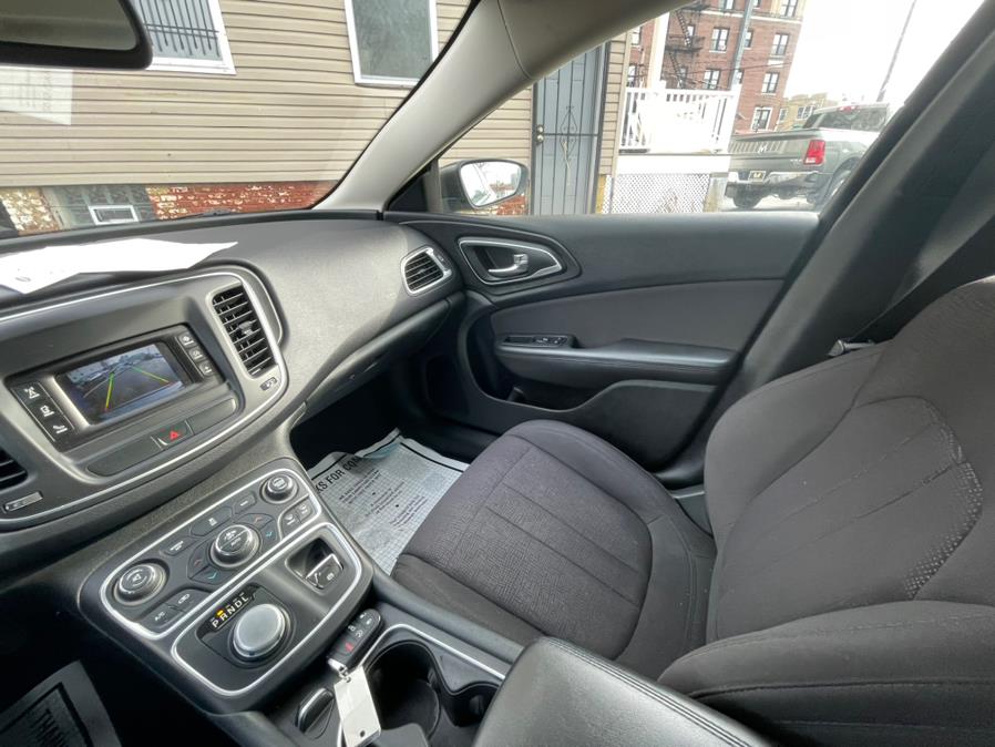 2015 Chrysler 200 4dr Sdn Limited FWD, available for sale in Irvington, New Jersey | Elis Motors Corp. Irvington, New Jersey 2015 Chrysler 200 4dr Sdn Limited FWD, available for sale in Irvington, New Jersey | Elis Motors Corp. Irvington, New Jersey