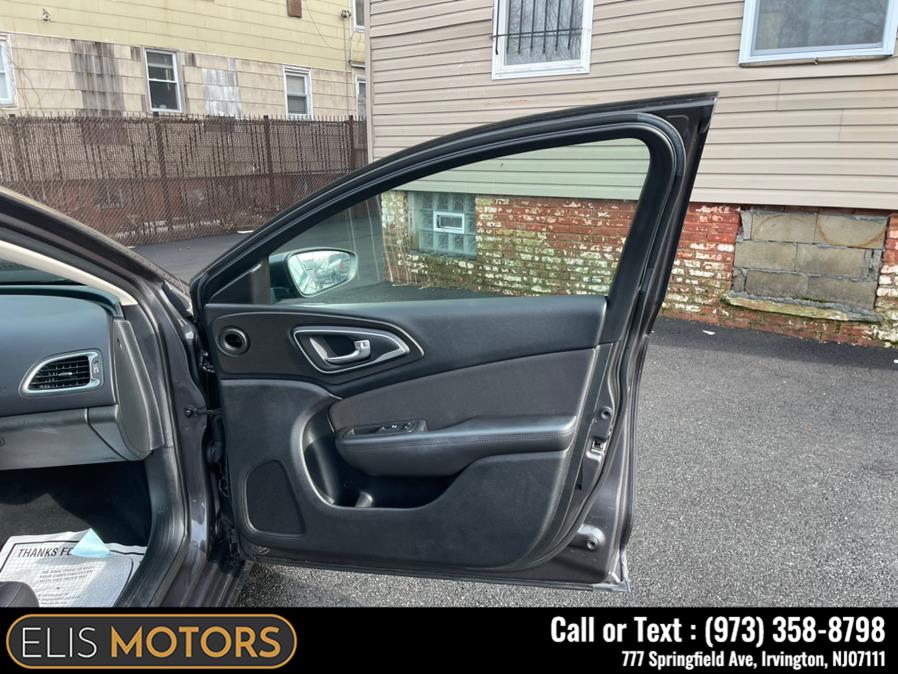 2015 Chrysler 200 4dr Sdn Limited FWD, available for sale in Irvington, New Jersey | Elis Motors Corp. Irvington, New Jersey 2015 Chrysler 200 4dr Sdn Limited FWD, available for sale in Irvington, New Jersey | Elis Motors Corp. Irvington, New Jersey