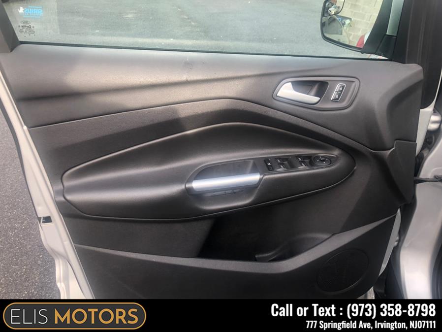 2013 Ford Escape 4WD 4dr SE, available for sale in Irvington, New Jersey | Elis Motors Corp. Irvington, New Jersey 2013 Ford Escape 4WD 4dr SE, available for sale in Irvington, New Jersey | Elis Motors Corp. Irvington, New Jersey