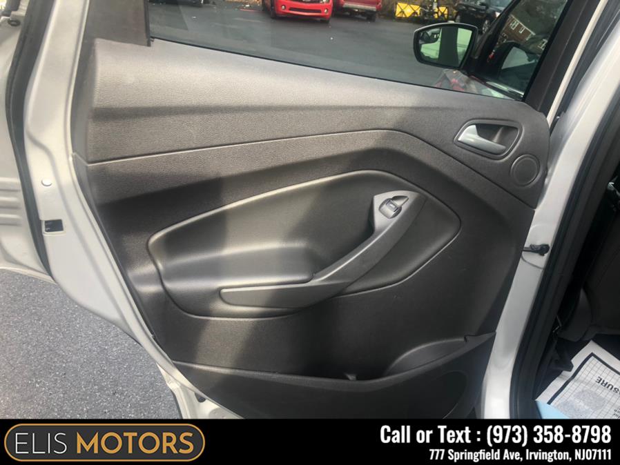 2013 Ford Escape 4WD 4dr SE, available for sale in Irvington, New Jersey | Elis Motors Corp. Irvington, New Jersey 2013 Ford Escape 4WD 4dr SE, available for sale in Irvington, New Jersey | Elis Motors Corp. Irvington, New Jersey