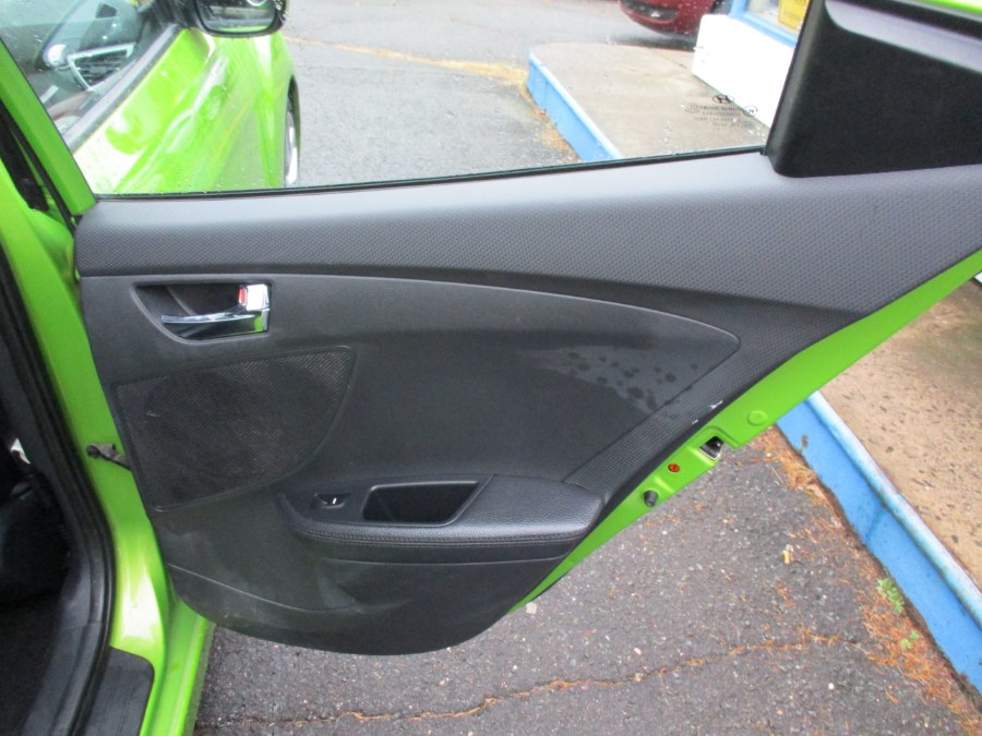 Used Hyundai Veloster Coupe 3DR 2012 | Cos Central Auto. Meriden, Connecticut Used Hyundai Veloster Coupe 3DR 2012 | Cos Central Auto. Meriden, Connecticut