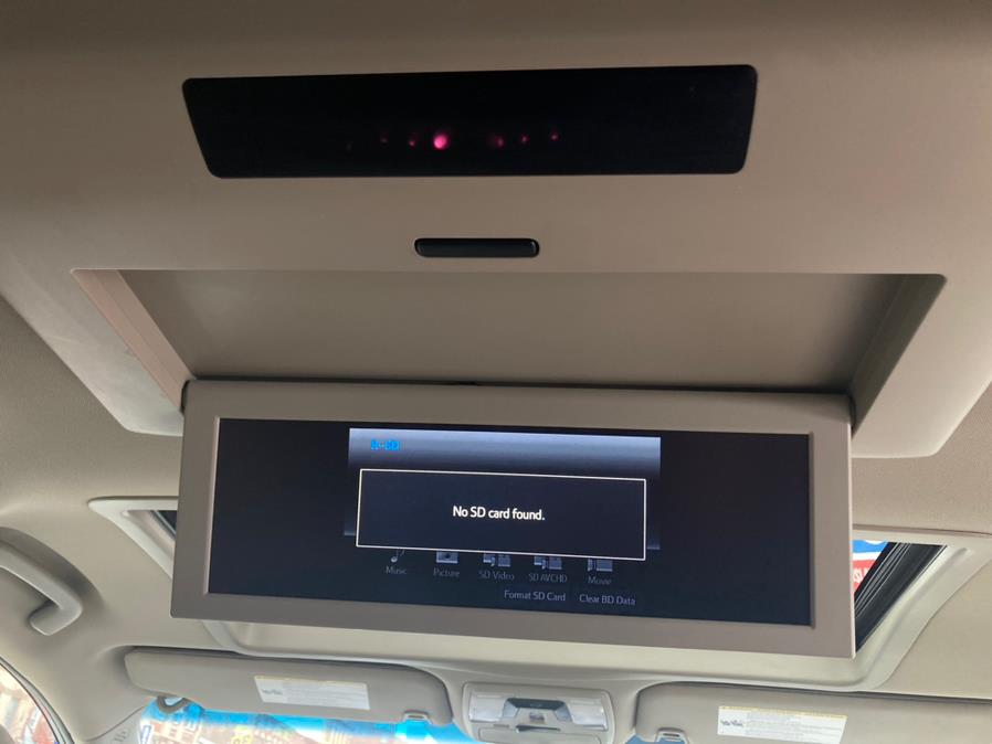 2015 Toyota Sienna 5dr 7-Pass Van XLE Premium AWD (Natl), available for sale in Brooklyn, New York | Carsbuck Inc.. Brooklyn, New York 2015 Toyota Sienna 5dr 7-Pass Van XLE Premium AWD (Natl), available for sale in Brooklyn, New York | Carsbuck Inc.. Brooklyn, New York