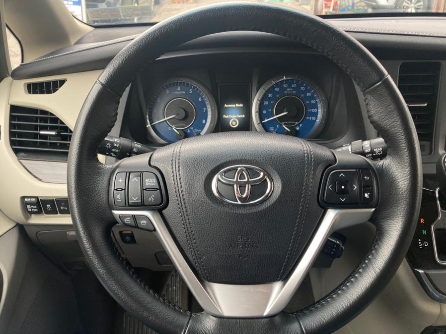 2015 Toyota Sienna 5dr 7-Pass Van XLE Premium AWD (Natl), available for sale in Brooklyn, New York | Carsbuck Inc.. Brooklyn, New York 2015 Toyota Sienna 5dr 7-Pass Van XLE Premium AWD (Natl), available for sale in Brooklyn, New York | Carsbuck Inc.. Brooklyn, New York