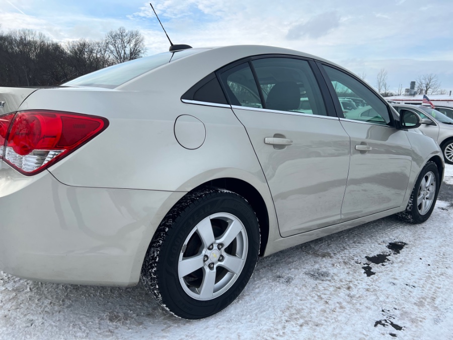 2015 Chevrolet Cruze 4dr Sdn Auto 1LT, available for sale in Ortonville, Michigan | Marsh Auto Sales LLC. Ortonville, Michigan 2015 Chevrolet Cruze 4dr Sdn Auto 1LT, available for sale in Ortonville, Michigan | Marsh Auto Sales LLC. Ortonville, Michigan