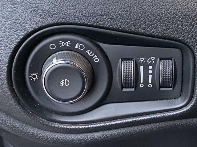Used Jeep Renegade Latitude 2016 | Eastchester Motor Cars. Bronx, New York Used Jeep Renegade Latitude 2016 | Eastchester Motor Cars. Bronx, New York