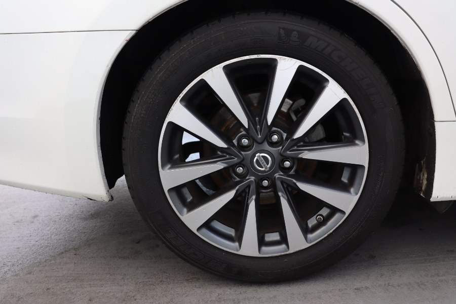 2017 Nissan Altima 2.5 S Sedan, available for sale in Santa Ana, California | Auto Max Of Santa Ana. Santa Ana, California 2017 Nissan Altima 2.5 S Sedan, available for sale in Santa Ana, California | Auto Max Of Santa Ana. Santa Ana, California