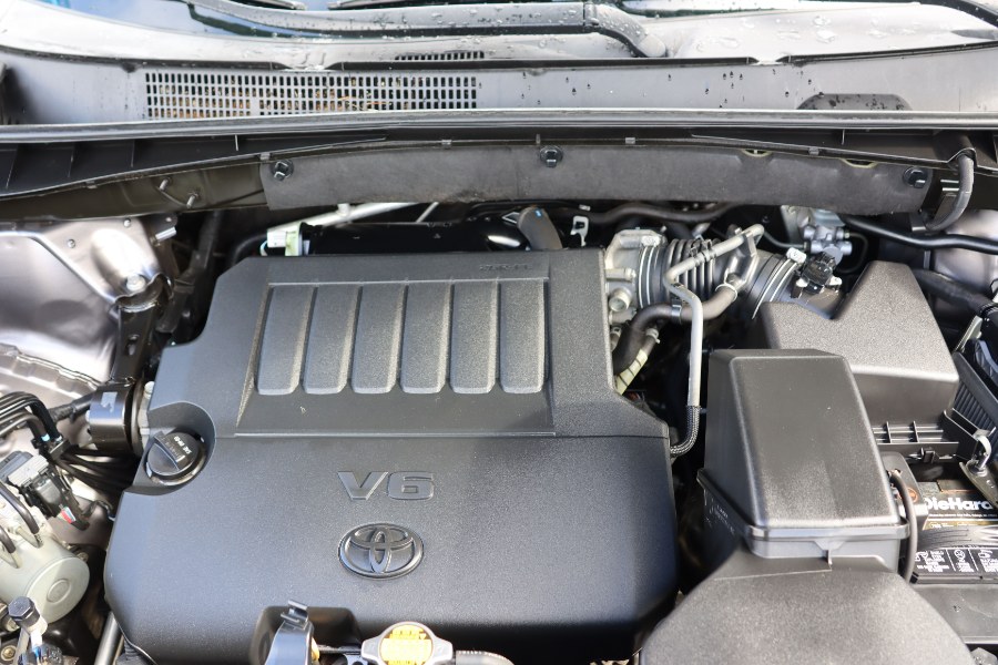 2015 Toyota Highlander FWD 4dr V6 LE Plus (Natl), available for sale in Santa Ana, California | Auto Max Of Santa Ana. Santa Ana, California 2015 Toyota Highlander FWD 4dr V6 LE Plus (Natl), available for sale in Santa Ana, California | Auto Max Of Santa Ana. Santa Ana, California