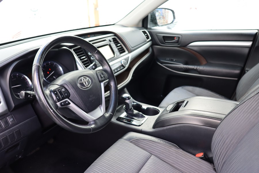 2015 Toyota Highlander FWD 4dr V6 LE Plus (Natl), available for sale in Santa Ana, California | Auto Max Of Santa Ana. Santa Ana, California 2015 Toyota Highlander FWD 4dr V6 LE Plus (Natl), available for sale in Santa Ana, California | Auto Max Of Santa Ana. Santa Ana, California