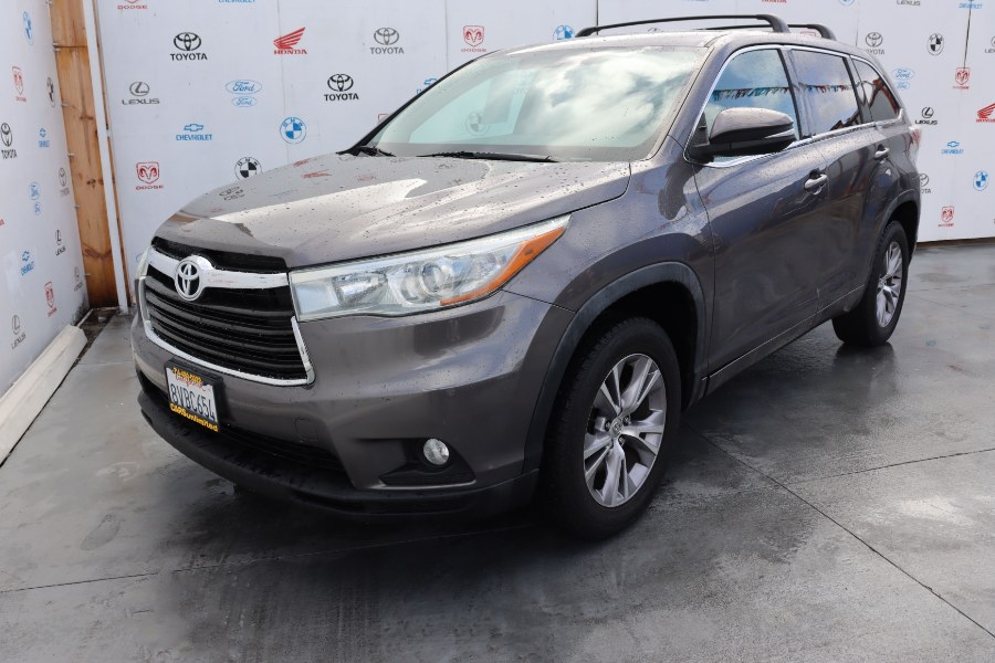 2015 Toyota Highlander FWD 4dr V6 LE Plus (Natl), available for sale in Santa Ana, California | Auto Max Of Santa Ana. Santa Ana, California 2015 Toyota Highlander FWD 4dr V6 LE Plus (Natl), available for sale in Santa Ana, California | Auto Max Of Santa Ana. Santa Ana, California