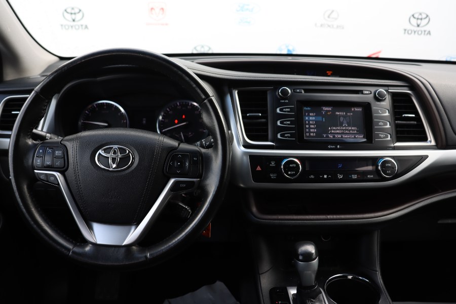 2015 Toyota Highlander FWD 4dr V6 LE Plus (Natl), available for sale in Santa Ana, California | Auto Max Of Santa Ana. Santa Ana, California 2015 Toyota Highlander FWD 4dr V6 LE Plus (Natl), available for sale in Santa Ana, California | Auto Max Of Santa Ana. Santa Ana, California