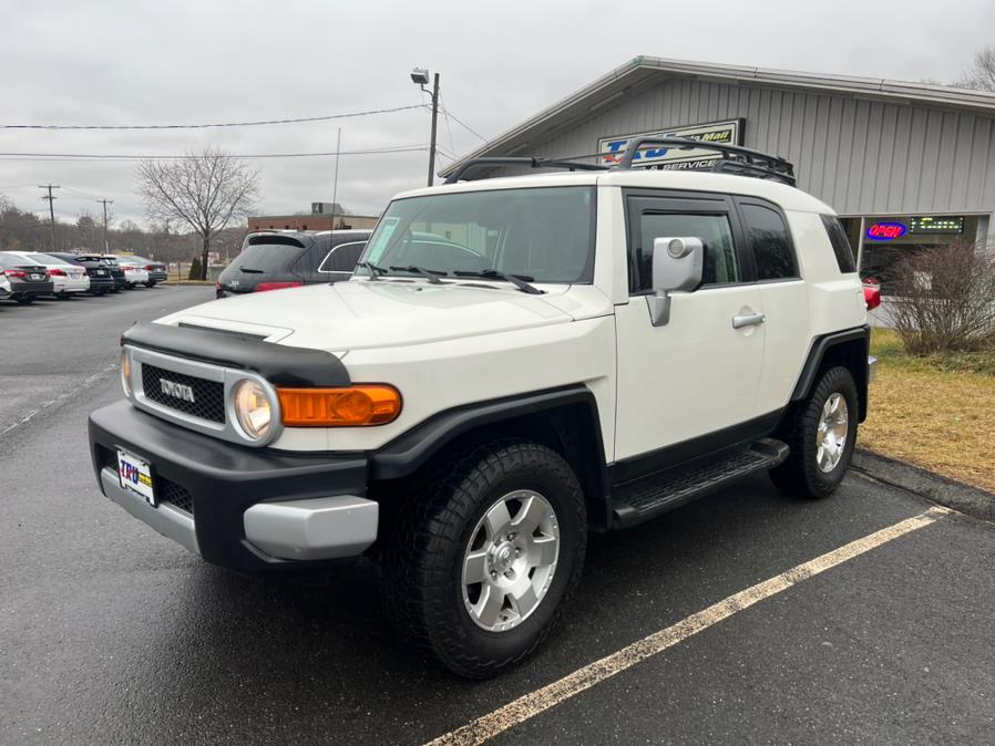 2010 Toyota FJ Cruiser 4WD 4dr Auto (Natl), available for sale in Berlin, Connecticut | Tru Auto Mall. Berlin, Connecticut