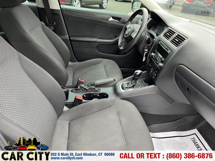 2013 Volkswagen Jetta Sedan 4dr Auto S *Ltd Avail*, available for sale in East Windsor, Connecticut | Car City LLC. East Windsor, Connecticut 2013 Volkswagen Jetta Sedan 4dr Auto S *Ltd Avail*, available for sale in East Windsor, Connecticut | Car City LLC. East Windsor, Connecticut