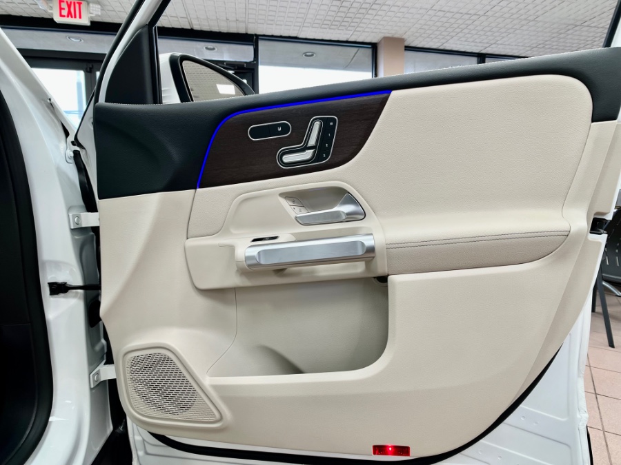 2021 Mercedes-Benz GLB GLB 250 4MATIC SUV, available for sale in Massapequa Park, New York | Power Motors East. Massapequa Park, New York 2021 Mercedes-Benz GLB GLB 250 4MATIC SUV, available for sale in Massapequa Park, New York | Power Motors East. Massapequa Park, New York