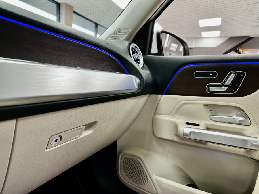 2021 Mercedes-Benz GLB GLB 250 4MATIC SUV, available for sale in Massapequa Park, New York | Power Motors East. Massapequa Park, New York 2021 Mercedes-Benz GLB GLB 250 4MATIC SUV, available for sale in Massapequa Park, New York | Power Motors East. Massapequa Park, New York