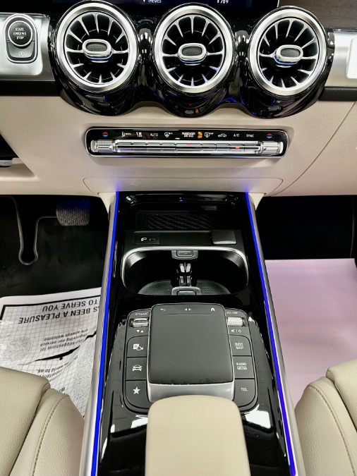 2021 Mercedes-Benz GLB GLB 250 4MATIC SUV, available for sale in Massapequa Park, New York | Power Motors East. Massapequa Park, New York 2021 Mercedes-Benz GLB GLB 250 4MATIC SUV, available for sale in Massapequa Park, New York | Power Motors East. Massapequa Park, New York
