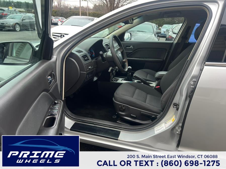 2010 Ford Fusion 4dr Sdn SE FWD, available for sale in East Windsor, Connecticut | Prime Wheels. East Windsor, Connecticut 2010 Ford Fusion 4dr Sdn SE FWD, available for sale in East Windsor, Connecticut | Prime Wheels. East Windsor, Connecticut