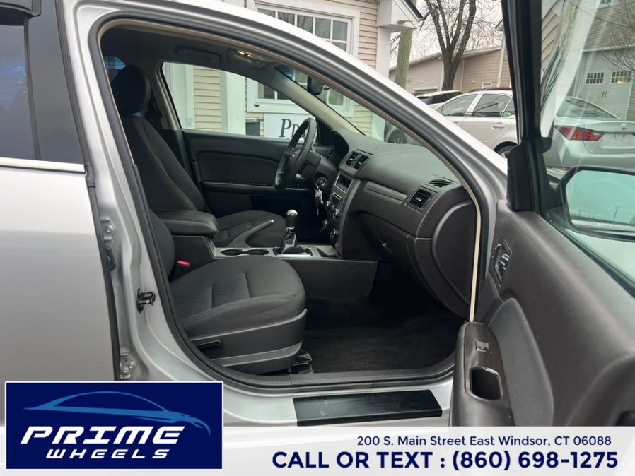2010 Ford Fusion 4dr Sdn SE FWD, available for sale in East Windsor, Connecticut | Prime Wheels. East Windsor, Connecticut 2010 Ford Fusion 4dr Sdn SE FWD, available for sale in East Windsor, Connecticut | Prime Wheels. East Windsor, Connecticut