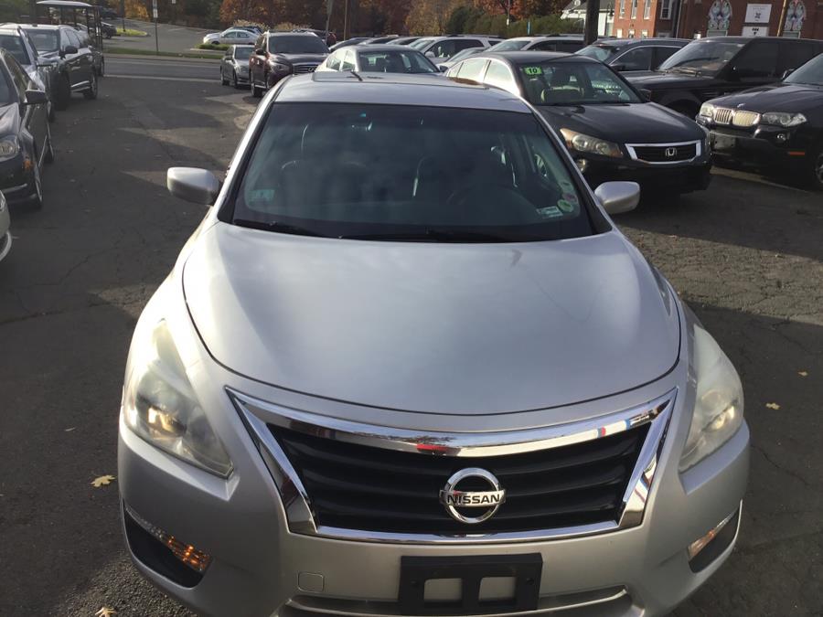 2014 Nissan Altima 2.5 SV4doors l, available for sale in Manchester, Connecticut | Liberty Motors. Manchester, Connecticut 2014 Nissan Altima 2.5 SV4doors l, available for sale in Manchester, Connecticut | Liberty Motors. Manchester, Connecticut