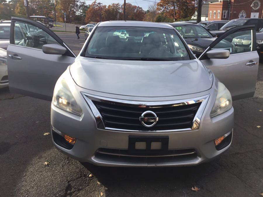 2014 Nissan Altima 2.5 SV4doors l, available for sale in Manchester, Connecticut | Liberty Motors. Manchester, Connecticut 2014 Nissan Altima 2.5 SV4doors l, available for sale in Manchester, Connecticut | Liberty Motors. Manchester, Connecticut