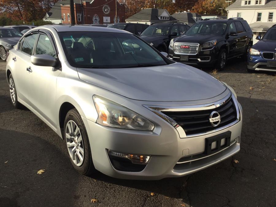2014 Nissan Altima 2.5 SV4doors l, available for sale in Manchester, Connecticut | Liberty Motors. Manchester, Connecticut 2014 Nissan Altima 2.5 SV4doors l, available for sale in Manchester, Connecticut | Liberty Motors. Manchester, Connecticut