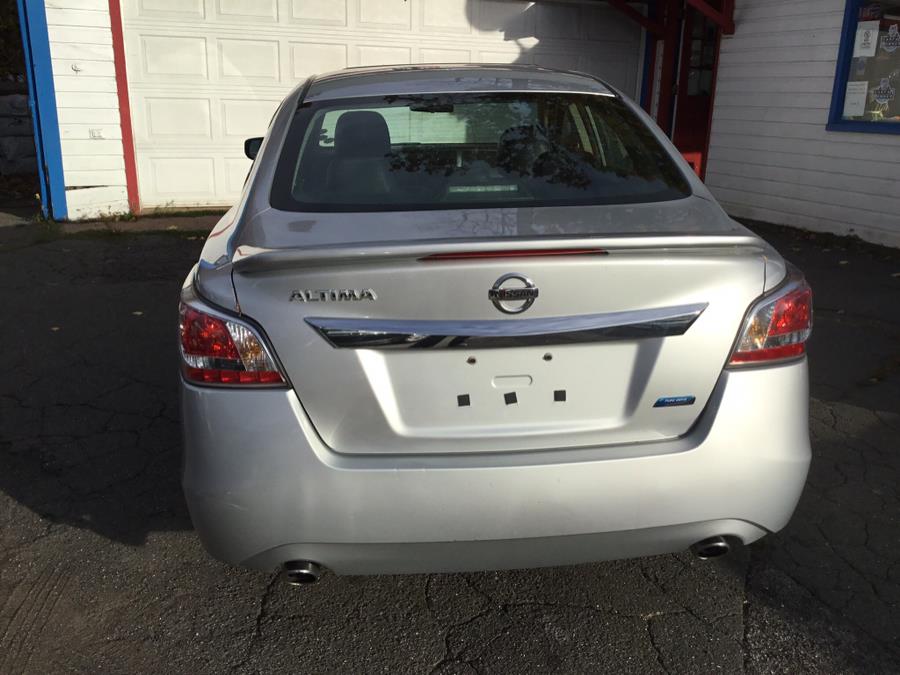 2014 Nissan Altima 2.5 SV4doors l, available for sale in Manchester, Connecticut | Liberty Motors. Manchester, Connecticut 2014 Nissan Altima 2.5 SV4doors l, available for sale in Manchester, Connecticut | Liberty Motors. Manchester, Connecticut
