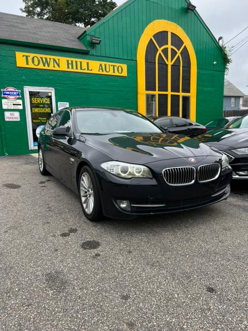 2011 BMW 5 Series 4dr Sdn 535i xDrive AWD, available for sale in New London, Connecticut | McAvoy Inc dba Town Hill Auto. New London, Connecticut