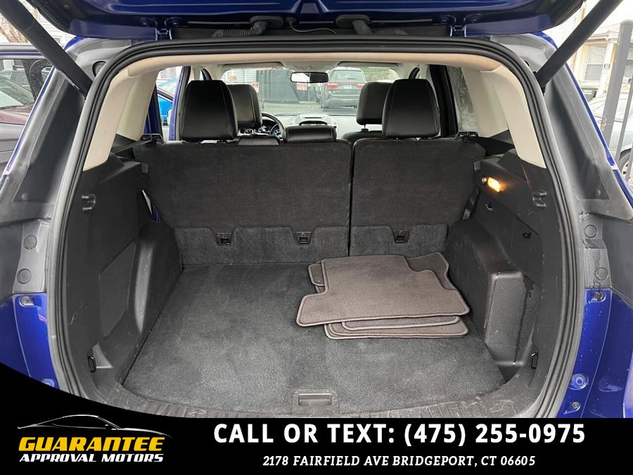 2015 Ford Escape Titanium AWD 4dr SUV, available for sale in Bridgeport, Connecticut | Guarantee Approval Motors. Bridgeport, Connecticut 2015 Ford Escape Titanium AWD 4dr SUV, available for sale in Bridgeport, Connecticut | Guarantee Approval Motors. Bridgeport, Connecticut