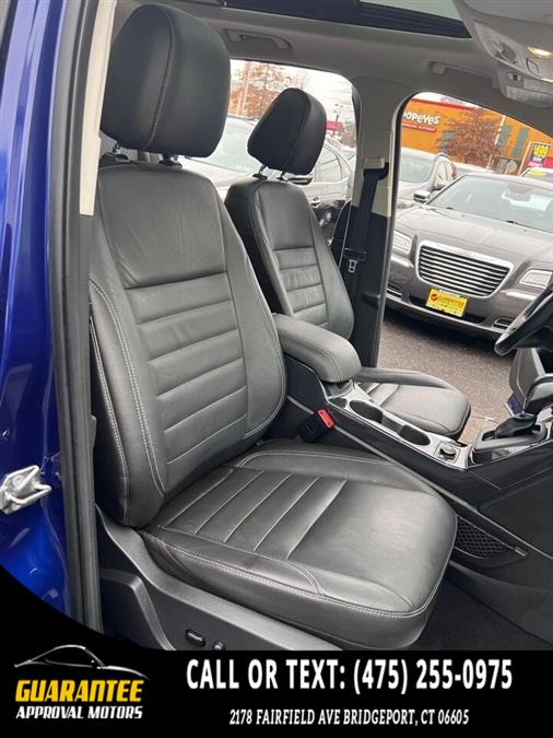 2015 Ford Escape Titanium AWD 4dr SUV, available for sale in Bridgeport, Connecticut | Guarantee Approval Motors. Bridgeport, Connecticut 2015 Ford Escape Titanium AWD 4dr SUV, available for sale in Bridgeport, Connecticut | Guarantee Approval Motors. Bridgeport, Connecticut
