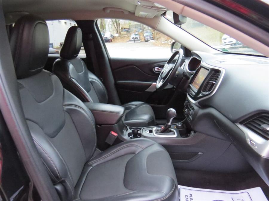 2018 Jeep Cherokee Latitude Plus 4x4 4dr SUV, available for sale in Auburn, Maine | Lake City Exports Inc. Auburn, Maine 2018 Jeep Cherokee Latitude Plus 4x4 4dr SUV, available for sale in Auburn, Maine | Lake City Exports Inc. Auburn, Maine