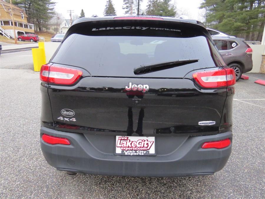 2018 Jeep Cherokee Latitude Plus 4x4 4dr SUV, available for sale in Auburn, Maine | Lake City Exports Inc. Auburn, Maine 2018 Jeep Cherokee Latitude Plus 4x4 4dr SUV, available for sale in Auburn, Maine | Lake City Exports Inc. Auburn, Maine