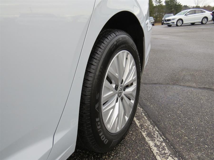 2019 Volkswagen Jetta SE 4dr Sedan, available for sale in Auburn, Maine | Lake City Exports Inc. Auburn, Maine 2019 Volkswagen Jetta SE 4dr Sedan, available for sale in Auburn, Maine | Lake City Exports Inc. Auburn, Maine