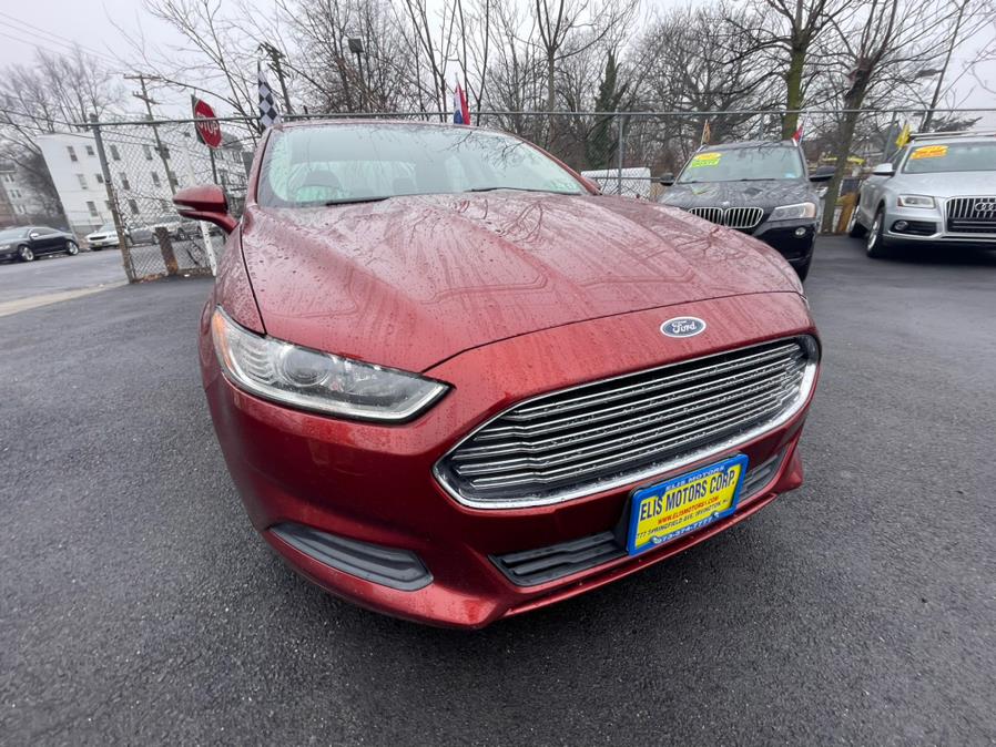 2014 Ford Fusion 4dr Sdn SE FWD, available for sale in Irvington, New Jersey | Elis Motors Corp. Irvington, New Jersey 2014 Ford Fusion 4dr Sdn SE FWD, available for sale in Irvington, New Jersey | Elis Motors Corp. Irvington, New Jersey