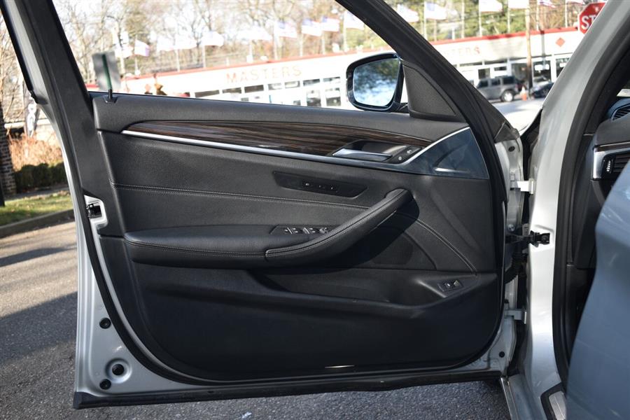 2019 BMW 5 Series 530i xDrive AWD 4dr Sedan, available for sale in Great Neck, New York | Camy Cars. Great Neck, New York 2019 BMW 5 Series 530i xDrive AWD 4dr Sedan, available for sale in Great Neck, New York | Camy Cars. Great Neck, New York