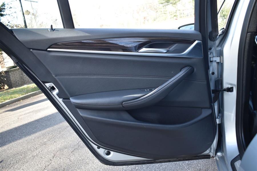 2019 BMW 5 Series 530i xDrive AWD 4dr Sedan, available for sale in Great Neck, New York | Camy Cars. Great Neck, New York 2019 BMW 5 Series 530i xDrive AWD 4dr Sedan, available for sale in Great Neck, New York | Camy Cars. Great Neck, New York