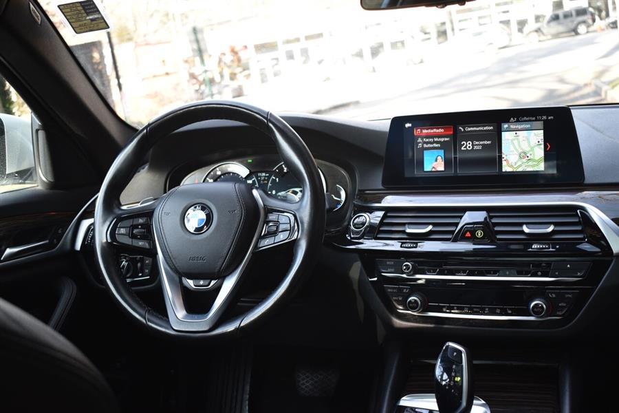 2019 BMW 5 Series 530i xDrive AWD 4dr Sedan, available for sale in Great Neck, New York | Camy Cars. Great Neck, New York 2019 BMW 5 Series 530i xDrive AWD 4dr Sedan, available for sale in Great Neck, New York | Camy Cars. Great Neck, New York
