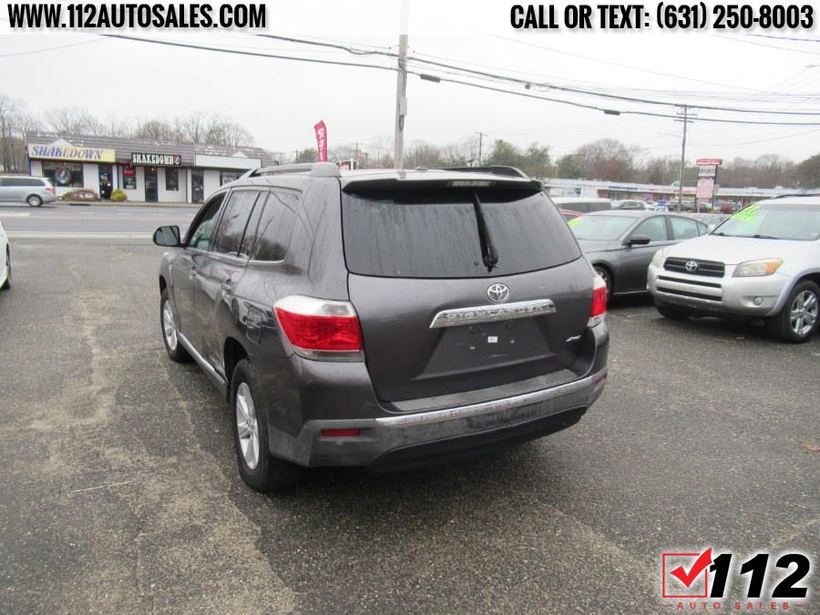 2011 Toyota Highlander Se 4WD 4dr V6 SE, available for sale in Patchogue, New York | 112 Auto Sales. Patchogue, New York 2011 Toyota Highlander Se 4WD 4dr V6 SE, available for sale in Patchogue, New York | 112 Auto Sales. Patchogue, New York
