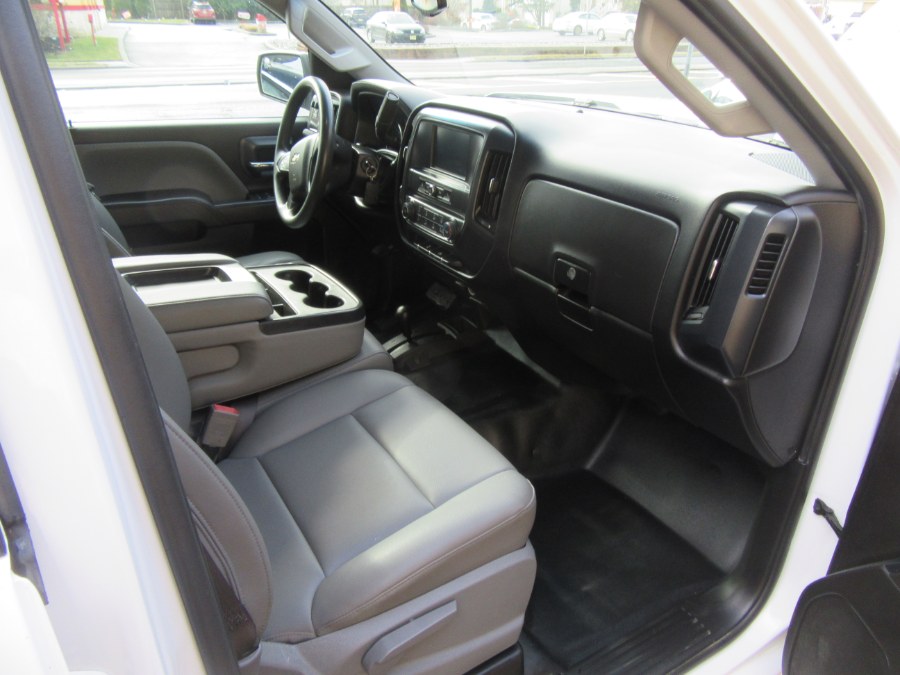 2017 Chevrolet Silverado 2500HD 4WD Double Cab, available for sale in Little Ferry, New Jersey | Royalty Auto Sales. Little Ferry, New Jersey 2017 Chevrolet Silverado 2500HD 4WD Double Cab, available for sale in Little Ferry, New Jersey | Royalty Auto Sales. Little Ferry, New Jersey