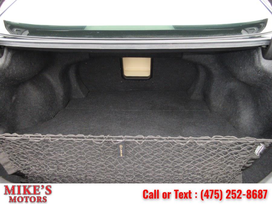 Used Lexus ES 350 4dr Sdn 2011 | Mike's Motors LLC. Stratford, Connecticut Used Lexus ES 350 4dr Sdn 2011 | Mike's Motors LLC. Stratford, Connecticut