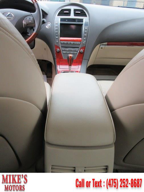 Used Lexus ES 350 4dr Sdn 2011 | Mike's Motors LLC. Stratford, Connecticut Used Lexus ES 350 4dr Sdn 2011 | Mike's Motors LLC. Stratford, Connecticut