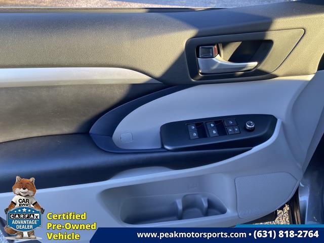2019 Toyota Highlander XLE V6 AWD (Natl), available for sale in Bayshore, New York | Peak Automotive Inc.. Bayshore, New York 2019 Toyota Highlander XLE V6 AWD (Natl), available for sale in Bayshore, New York | Peak Automotive Inc.. Bayshore, New York