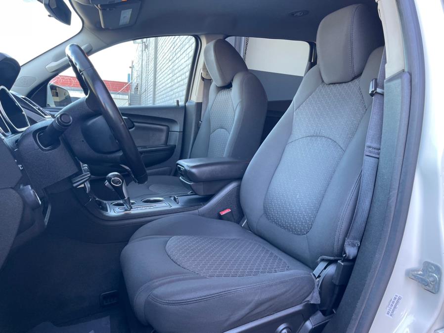 2012 Chevrolet Traverse AWD 4dr LT w/1LT, available for sale in Garden Grove, California | U Save Auto Auction. Garden Grove, California 2012 Chevrolet Traverse AWD 4dr LT w/1LT, available for sale in Garden Grove, California | U Save Auto Auction. Garden Grove, California