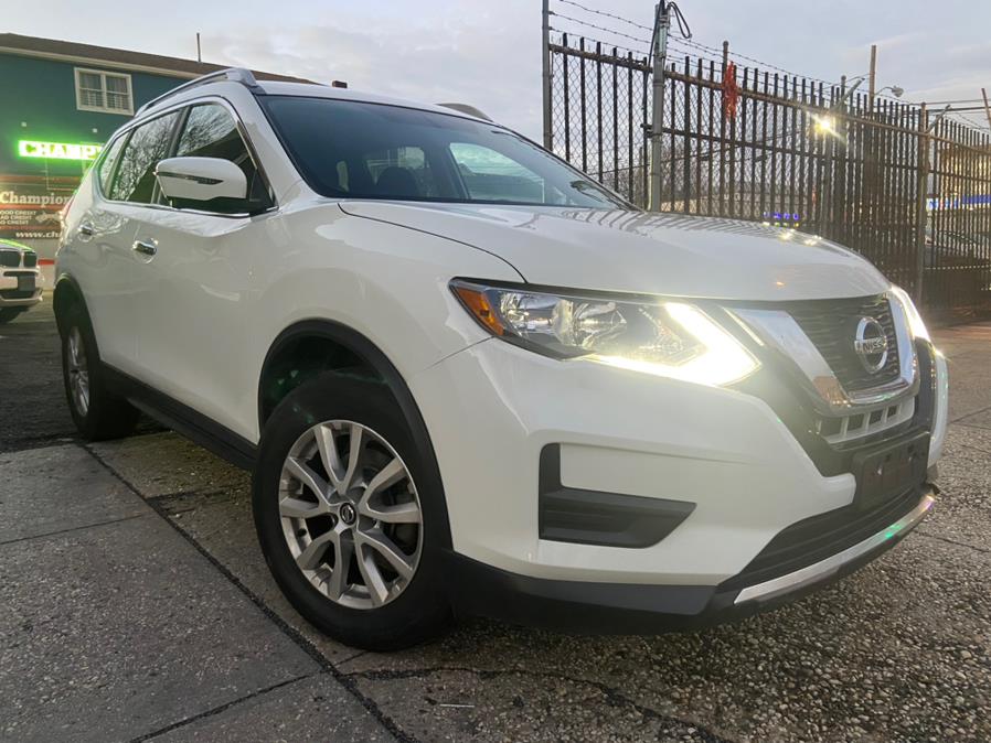 2017 Nissan Rogue AWD SV, available for sale in Newark, New Jersey | Champion Used Auto Sales LLC. Newark, New Jersey 2017 Nissan Rogue AWD SV, available for sale in Newark, New Jersey | Champion Used Auto Sales LLC. Newark, New Jersey