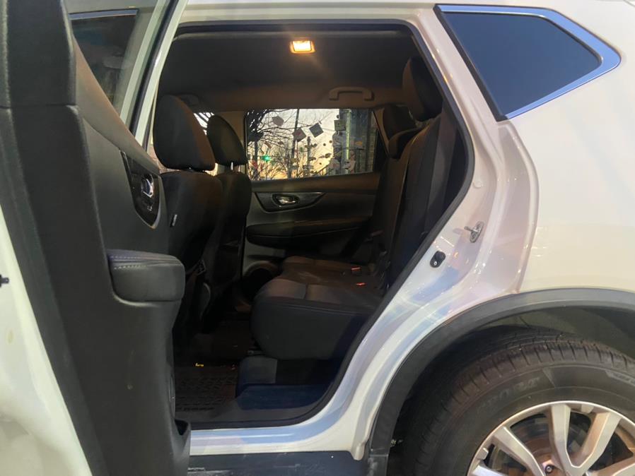 2017 Nissan Rogue AWD SV, available for sale in Newark, New Jersey | Champion Used Auto Sales LLC. Newark, New Jersey 2017 Nissan Rogue AWD SV, available for sale in Newark, New Jersey | Champion Used Auto Sales LLC. Newark, New Jersey