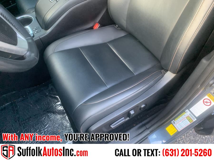 Used Toyota Highlander XLE V6 AWD (Natl) 2019 | Suffolk Autos Inc. Medford, New York Used Toyota Highlander XLE V6 AWD (Natl) 2019 | Suffolk Autos Inc. Medford, New York