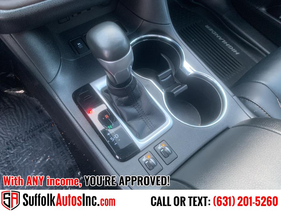 Used Toyota Highlander XLE V6 AWD (Natl) 2019 | Suffolk Autos Inc. Medford, New York Used Toyota Highlander XLE V6 AWD (Natl) 2019 | Suffolk Autos Inc. Medford, New York