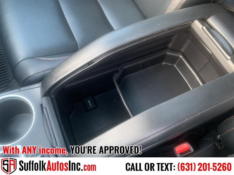 Used Toyota Highlander XLE V6 AWD (Natl) 2019 | Suffolk Autos Inc. Medford, New York Used Toyota Highlander XLE V6 AWD (Natl) 2019 | Suffolk Autos Inc. Medford, New York
