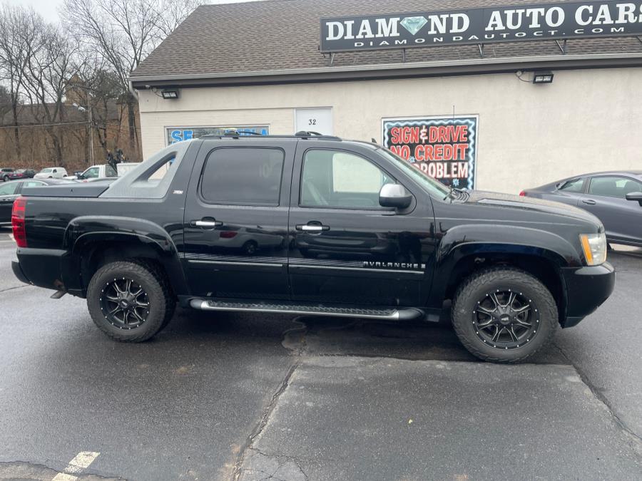 2007 Chevrolet Avalanche 4WD Crew Cab 130" LS, available for sale in Vernon, Connecticut | Diamond Auto Cars LLC. Vernon, Connecticut 2007 Chevrolet Avalanche 4WD Crew Cab 130" LS, available for sale in Vernon, Connecticut | Diamond Auto Cars LLC. Vernon, Connecticut