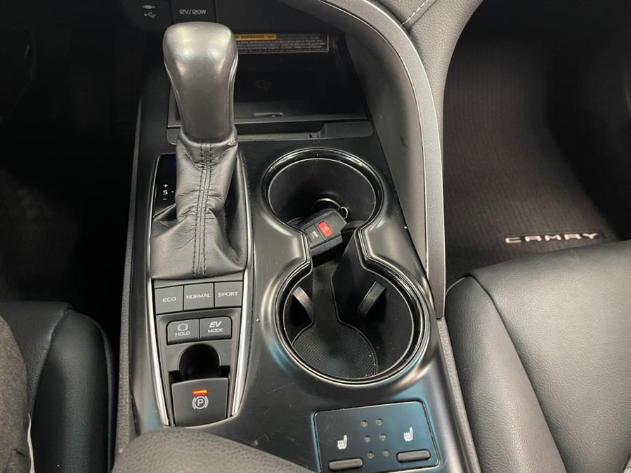 2018 Toyota Camry Hybrid XLE CVT (Natl), available for sale in Inwood, New York | 5 Towns Drive. Inwood, New York 2018 Toyota Camry Hybrid XLE CVT (Natl), available for sale in Inwood, New York | 5 Towns Drive. Inwood, New York