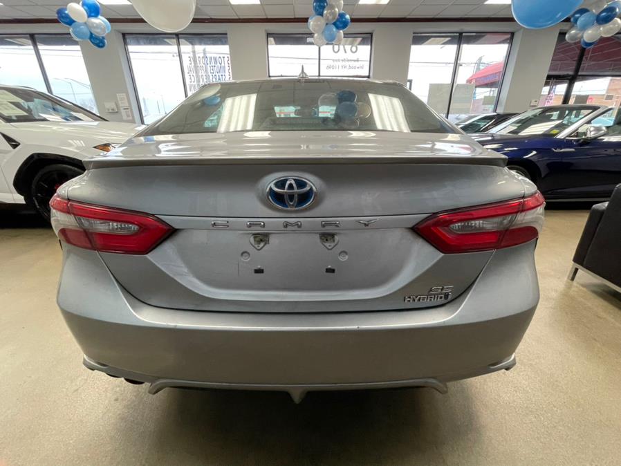 2018 Toyota Camry Hybrid XLE CVT (Natl), available for sale in Inwood, New York | 5 Towns Drive. Inwood, New York 2018 Toyota Camry Hybrid XLE CVT (Natl), available for sale in Inwood, New York | 5 Towns Drive. Inwood, New York