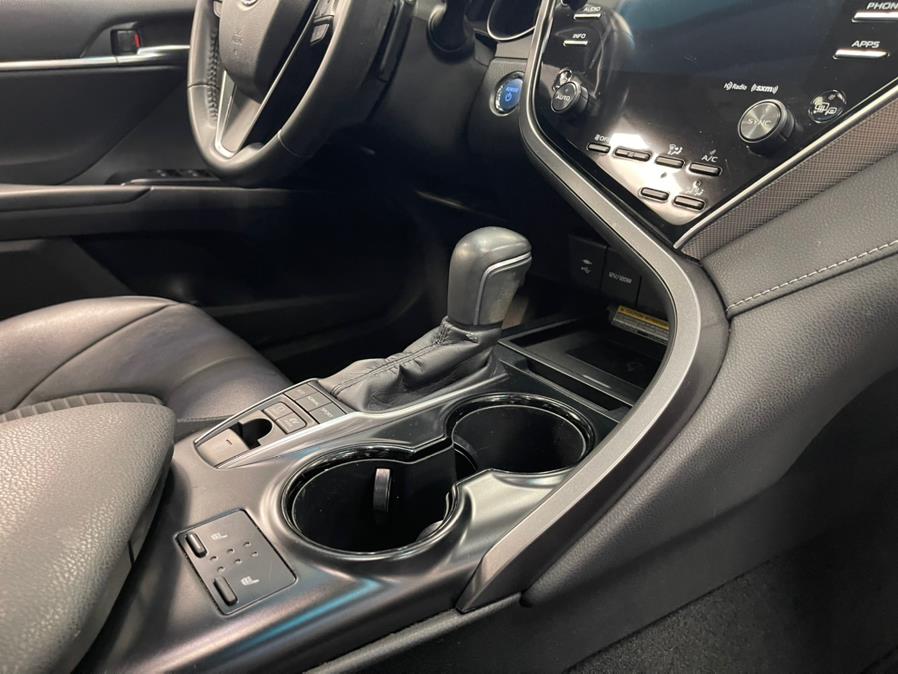 2018 Toyota Camry Hybrid XLE CVT (Natl), available for sale in Inwood, New York | 5 Towns Drive. Inwood, New York 2018 Toyota Camry Hybrid XLE CVT (Natl), available for sale in Inwood, New York | 5 Towns Drive. Inwood, New York